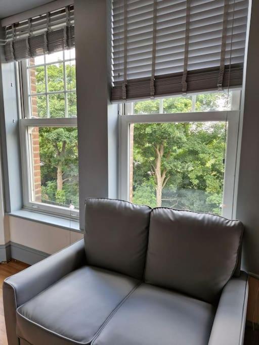 Bright In A Perfect Location Apartamento *
