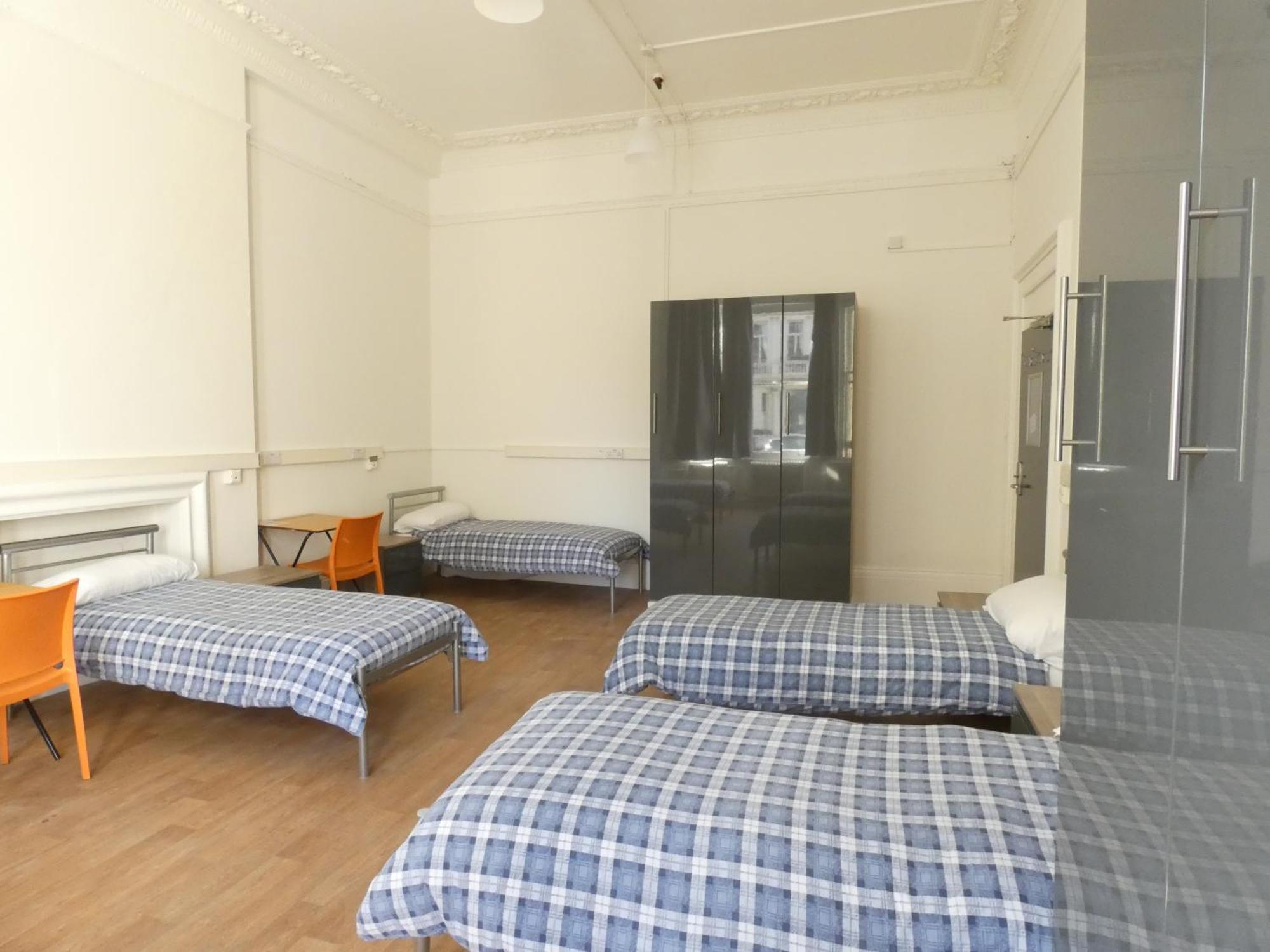 Hostal Halpin House *