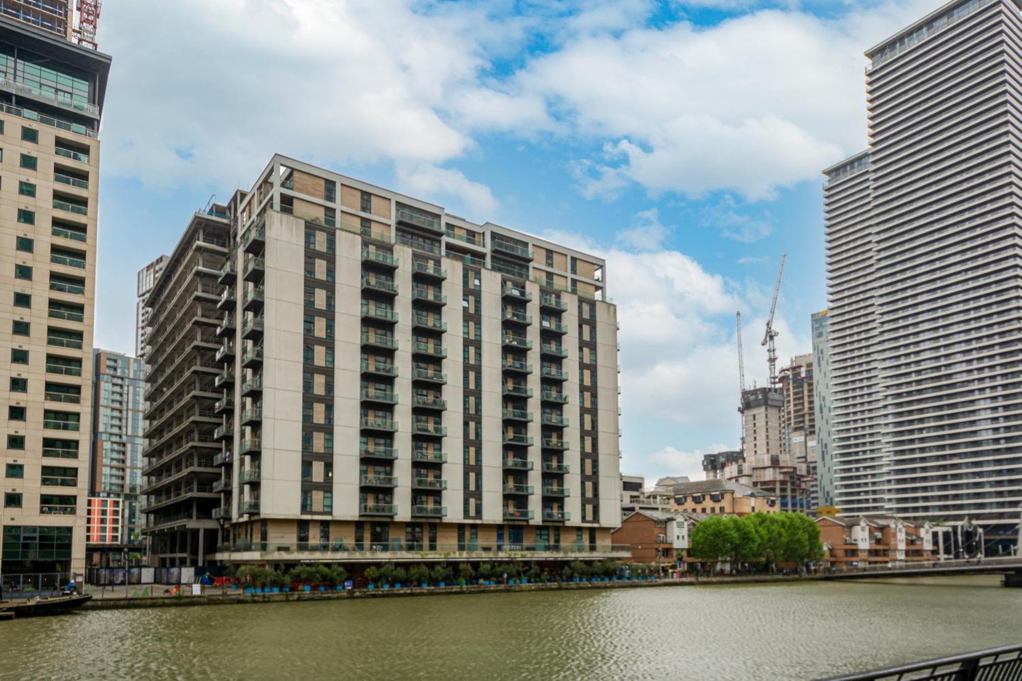 Mysquare South Quay One Bedroom Canary Wharf