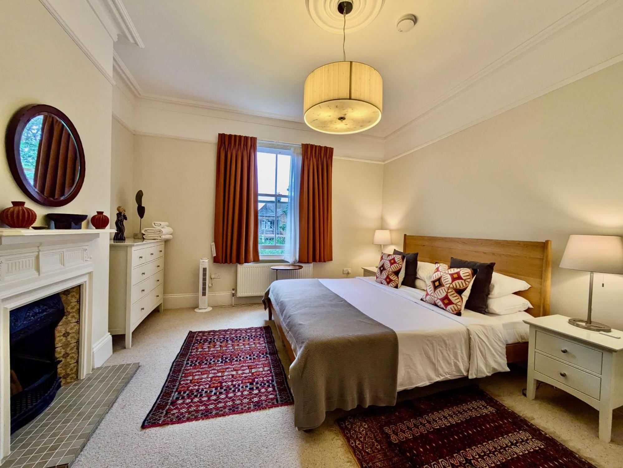 Impressive 5br Family In Leafy Ferienhaus *