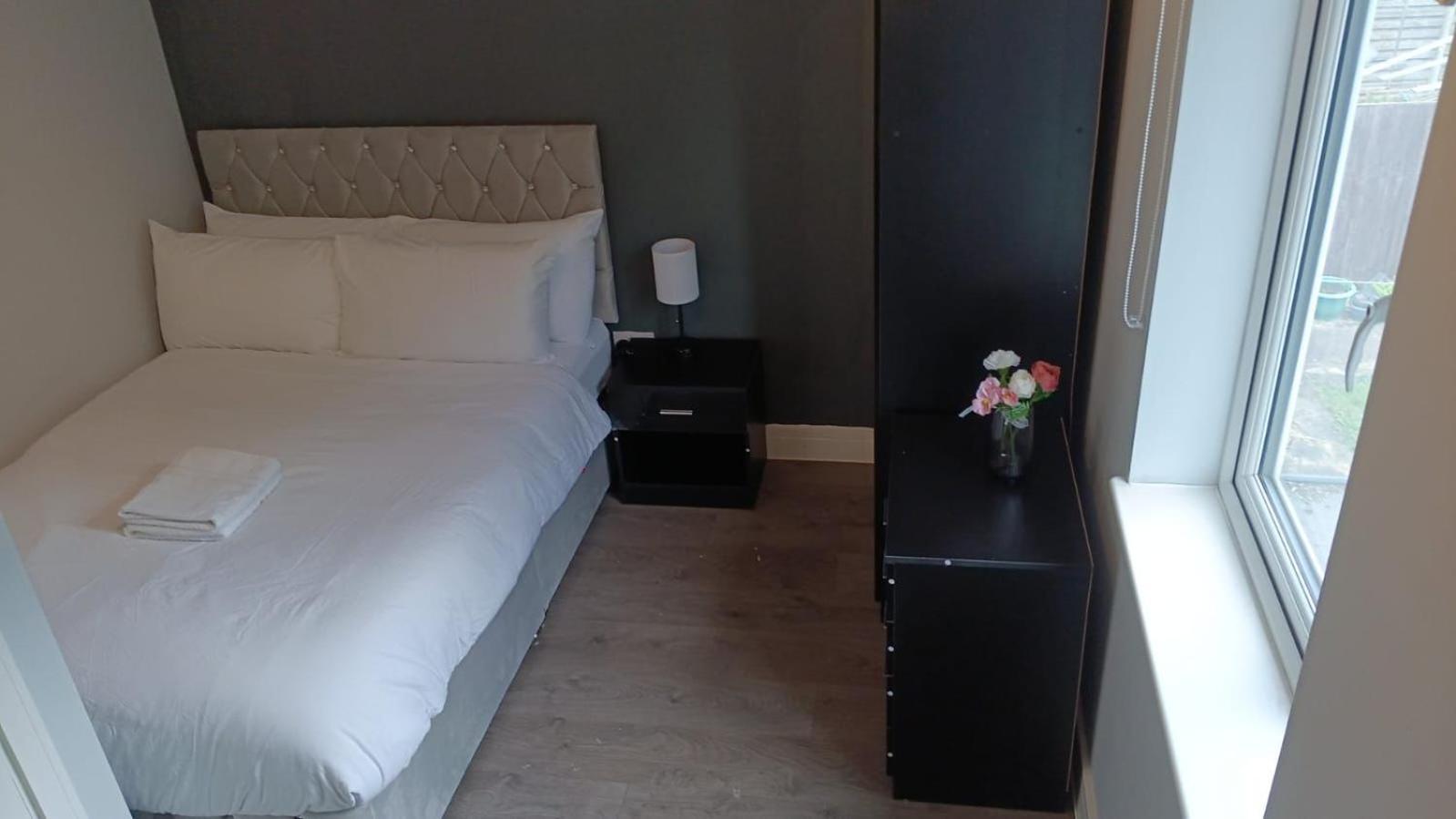 Homestay Letzi Private En-suite Near Wembley *