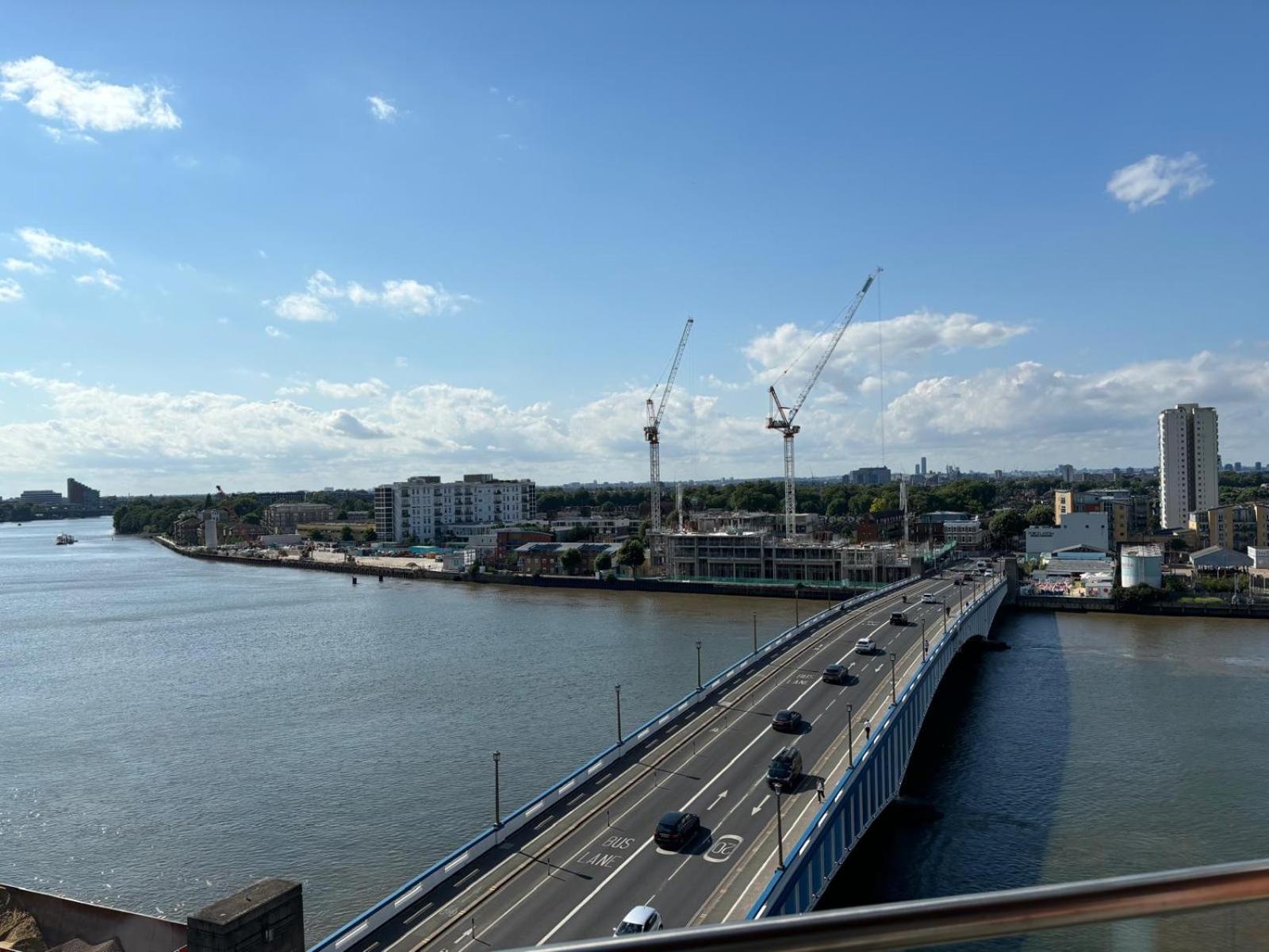 Apartment Ads Lux Lettings Ltd - Battersea Reach London