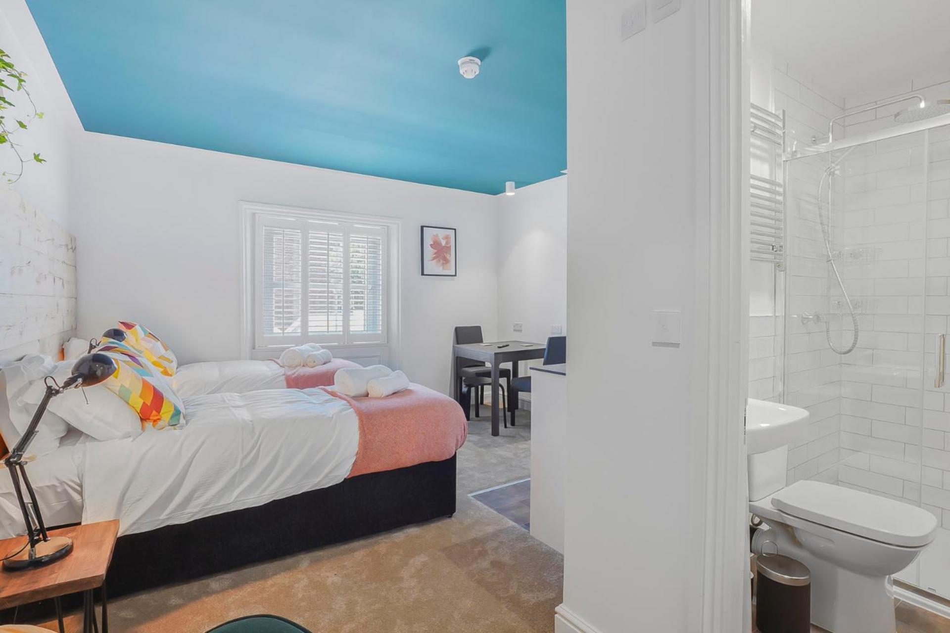 London*stamfordhill *2br*sleeps 5*2 Tube Lines*contractors*relocation Londres