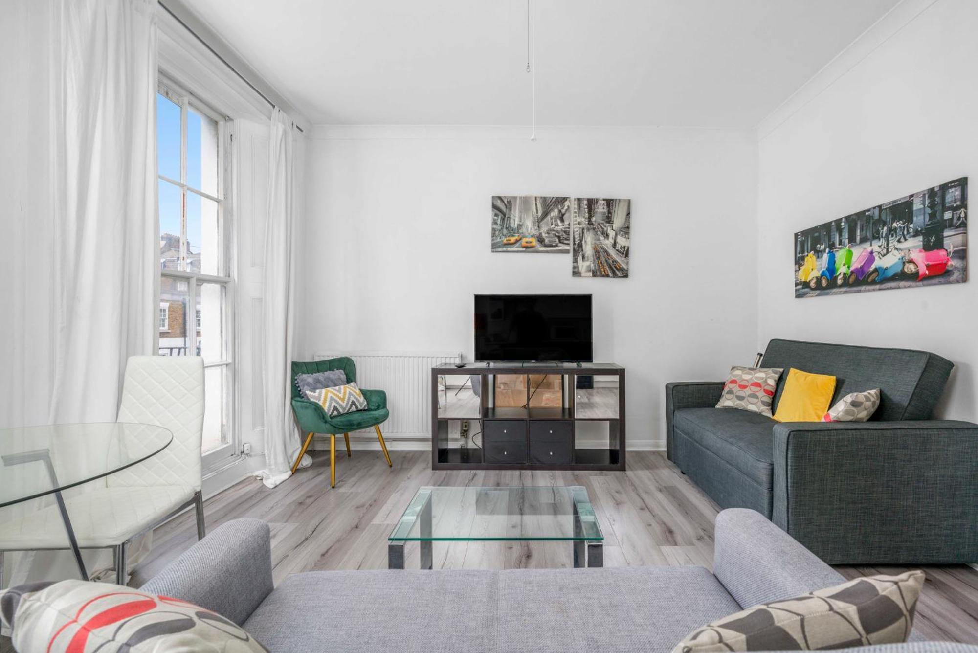 One Bed In Camden Apartment London