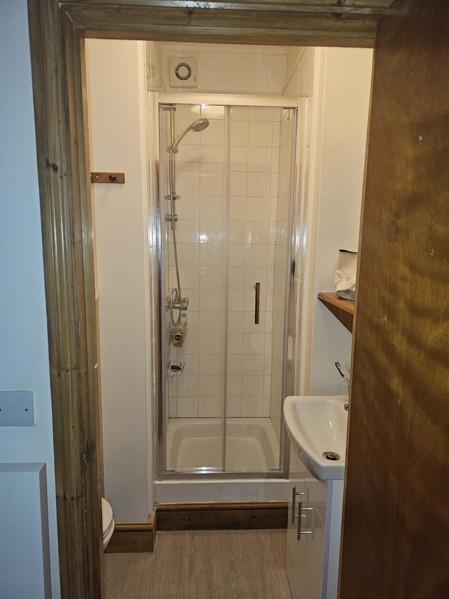 Bright In A Perfect Location Apartment London