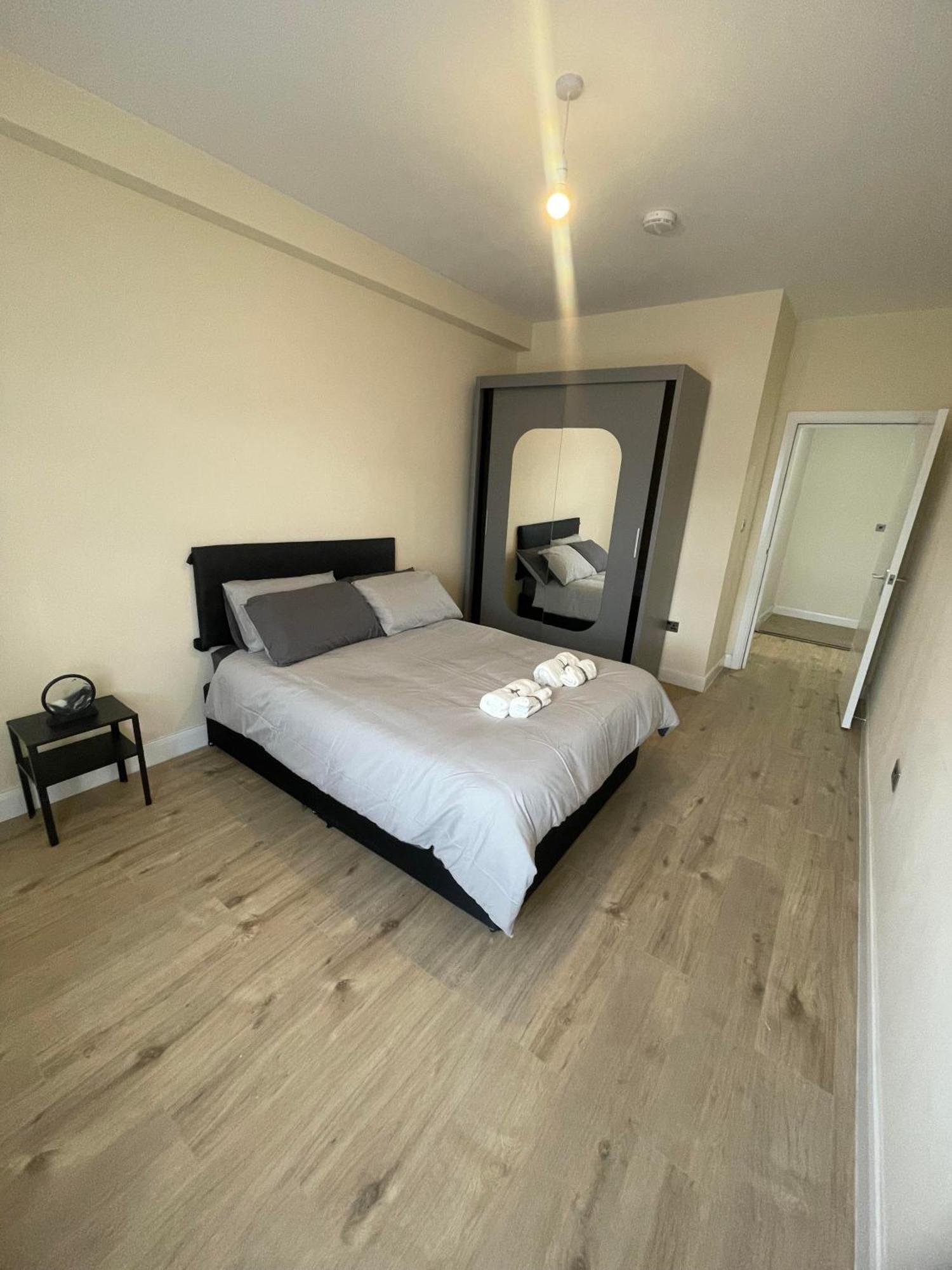 Wembley Stunning Modern