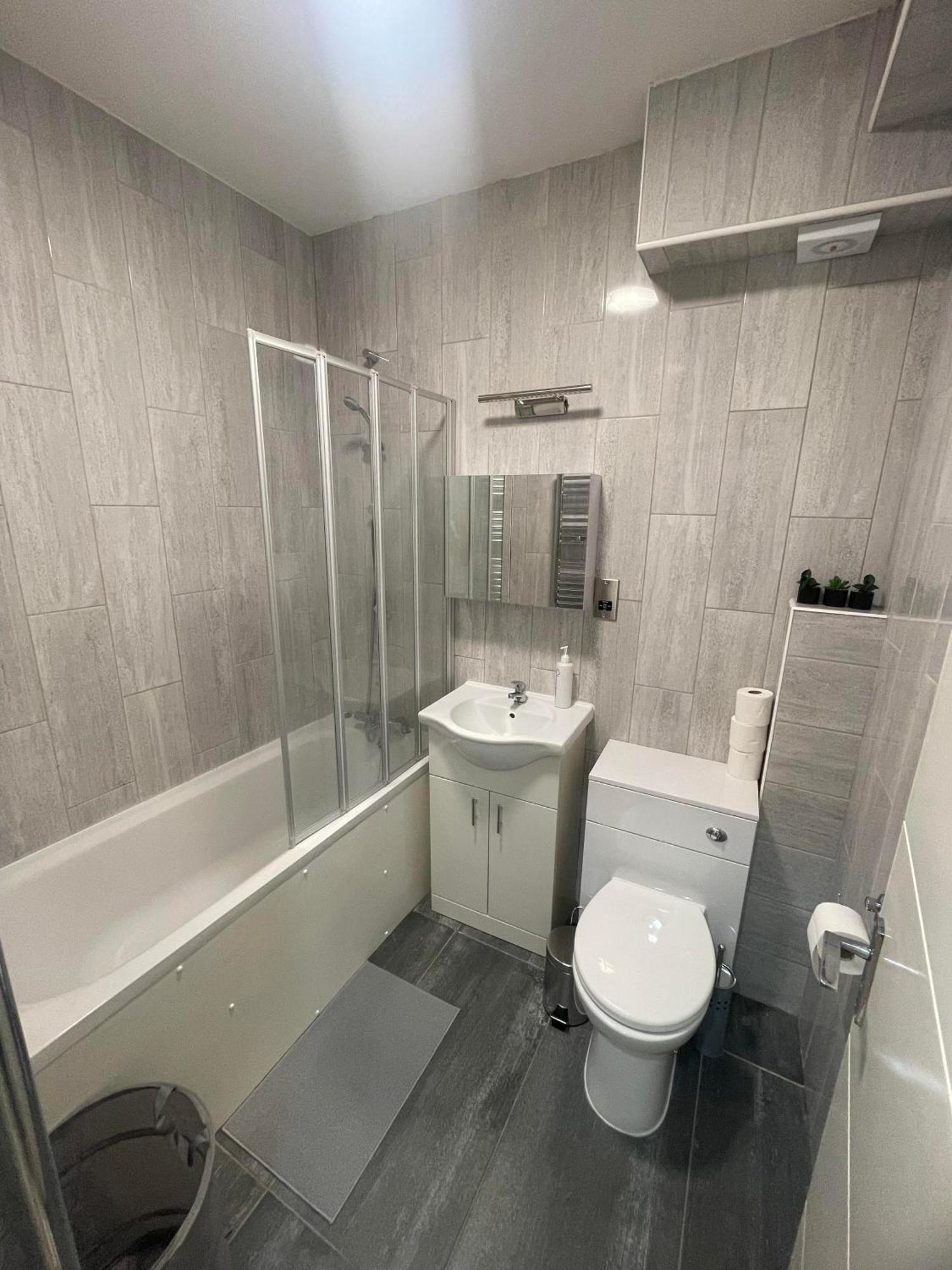 Apartment Wembley Stunning Modern London