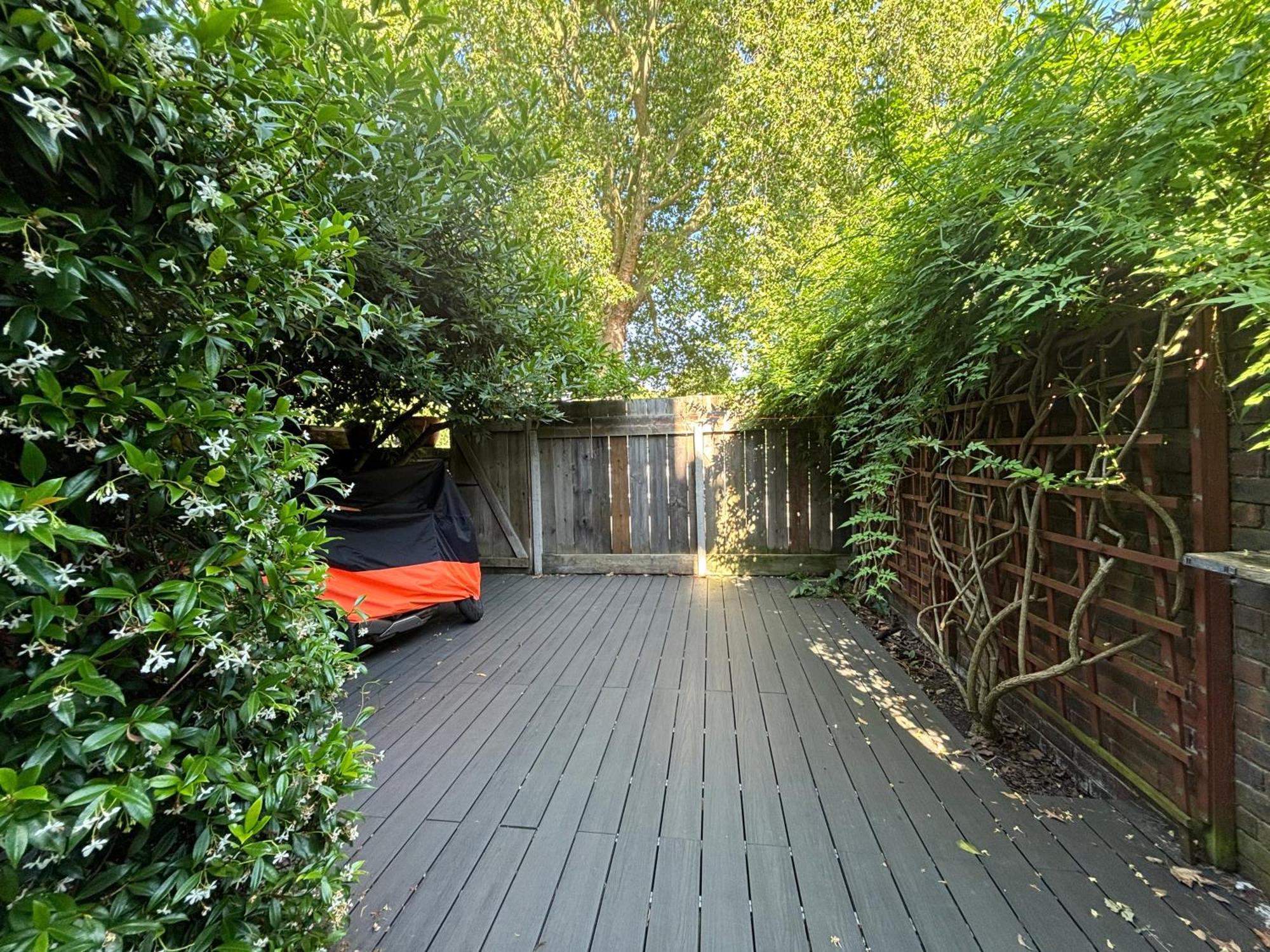 Appartement Contemporary Flat W Private Patio Fields