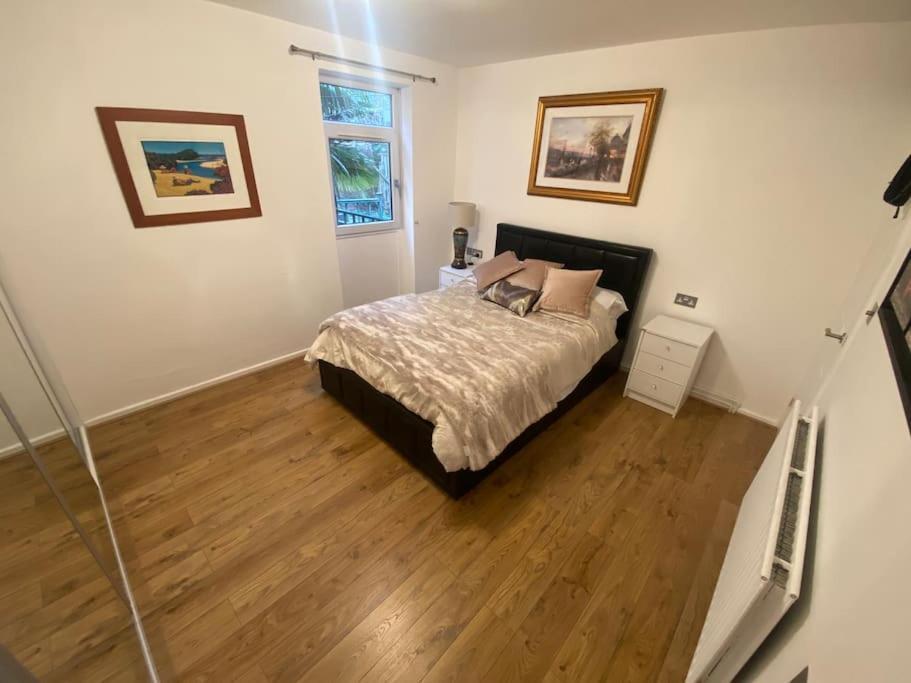 Retreat Escape In Oval - Elephant & Castle Apartment London