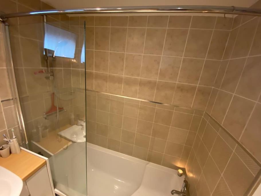 Retreat Escape In Oval - Elephant & Castle * Londres