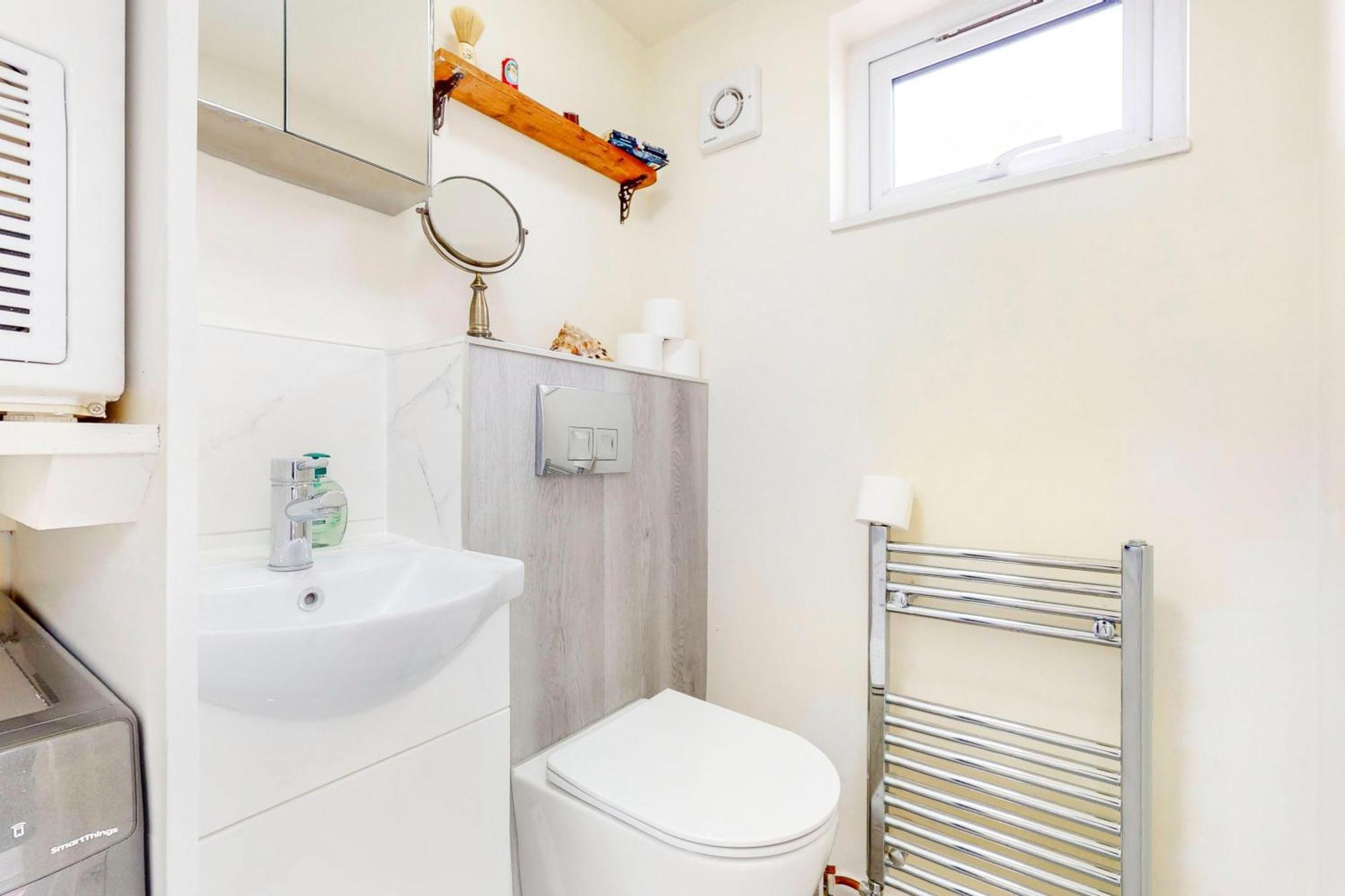 2bed With Free Parking & An Aircon - 40min To Centre London