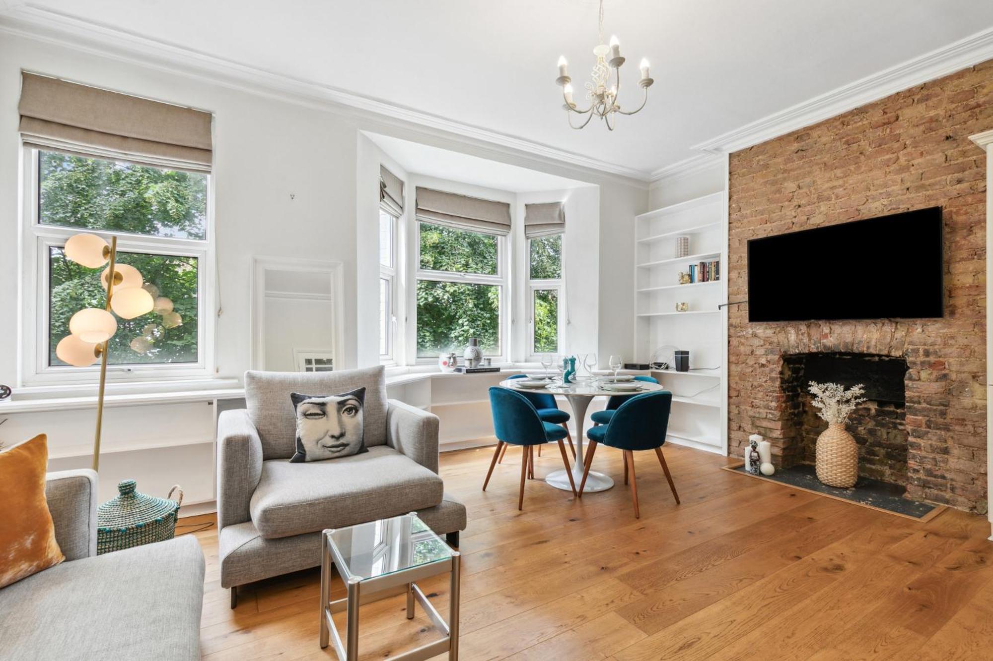 Spacious And Bright 1 Bedroom Flat