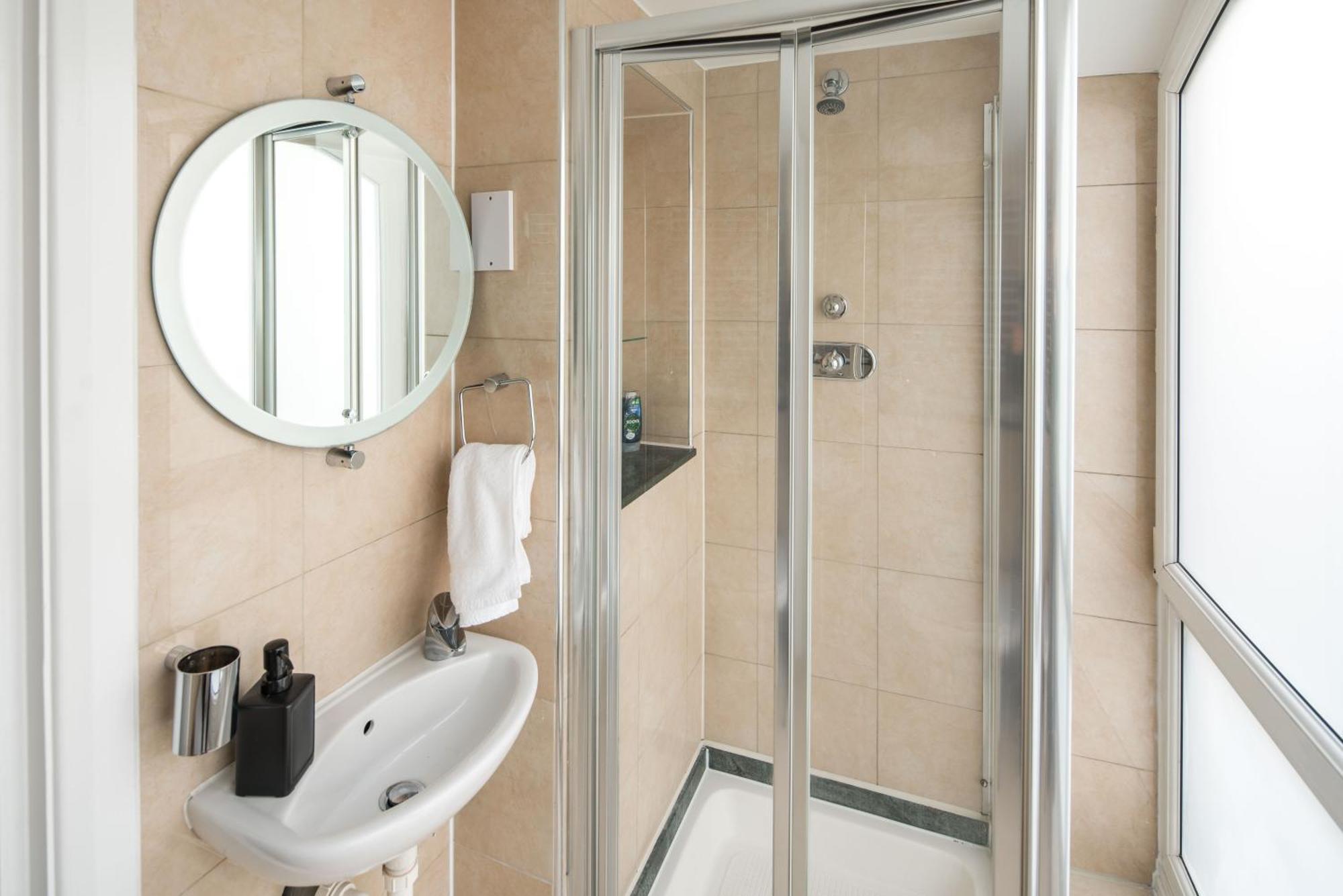 5bedroom-centralac-selfridges-mayfair-marylebone-bakerstreet-oxfrodstreet-bondstreet-modern Luxuryvilla Appartement Londres