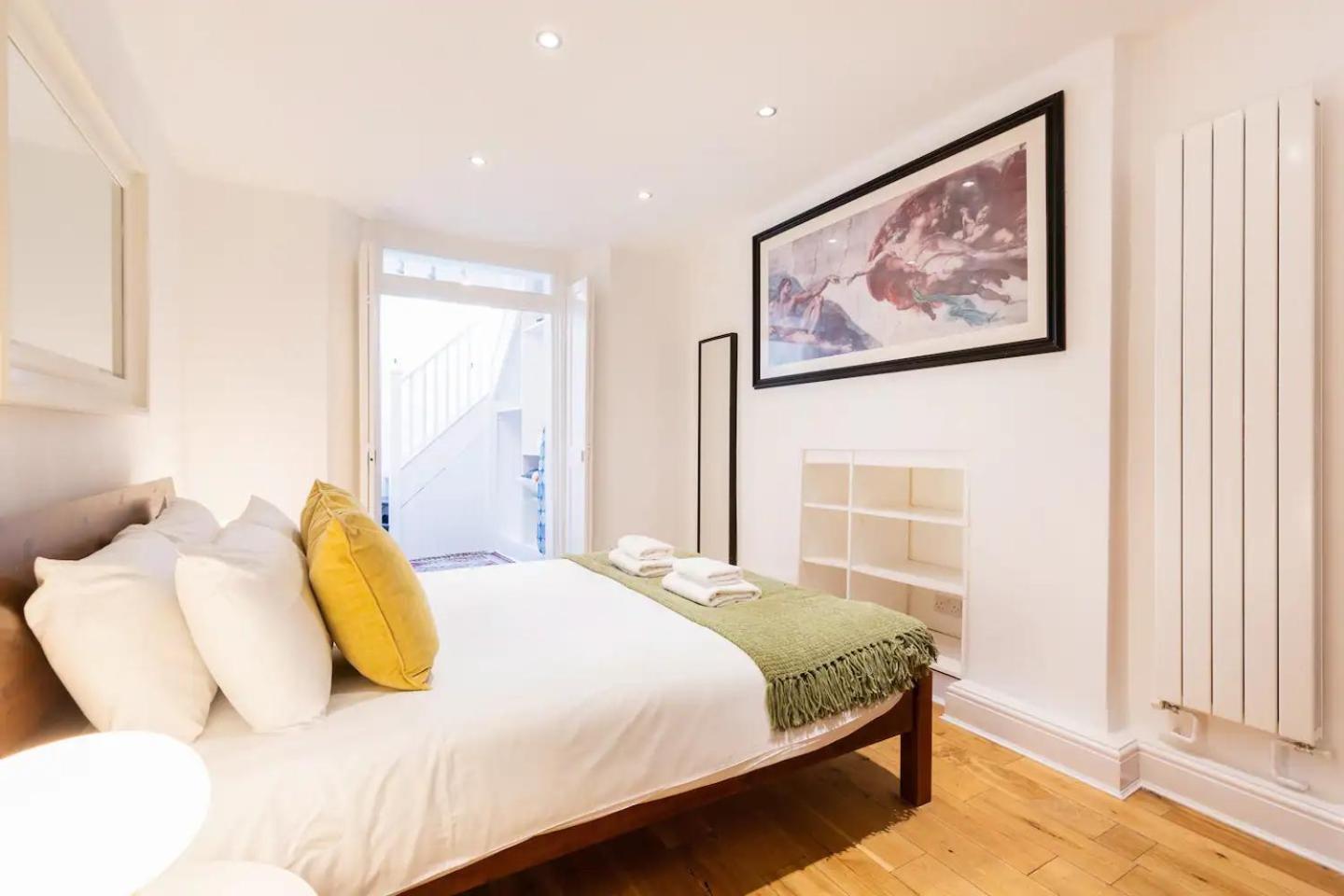 Apartment Stylishly Large Camden B1