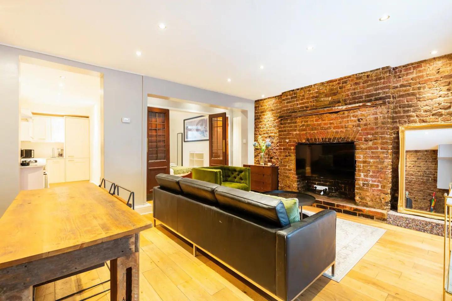 Stylishly Large Camden B1 Apartment