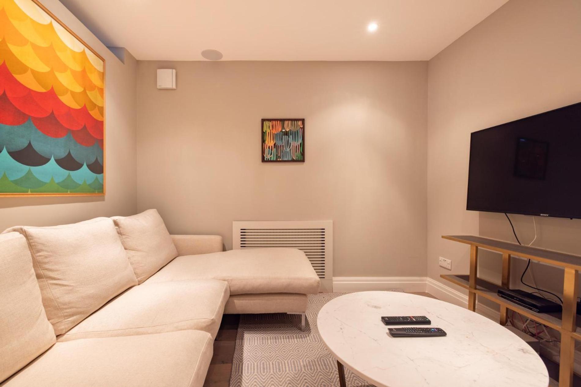 Sunny In Chelsea - Luxurious 3 Bedroom Chelsea Hébergement de vacances *