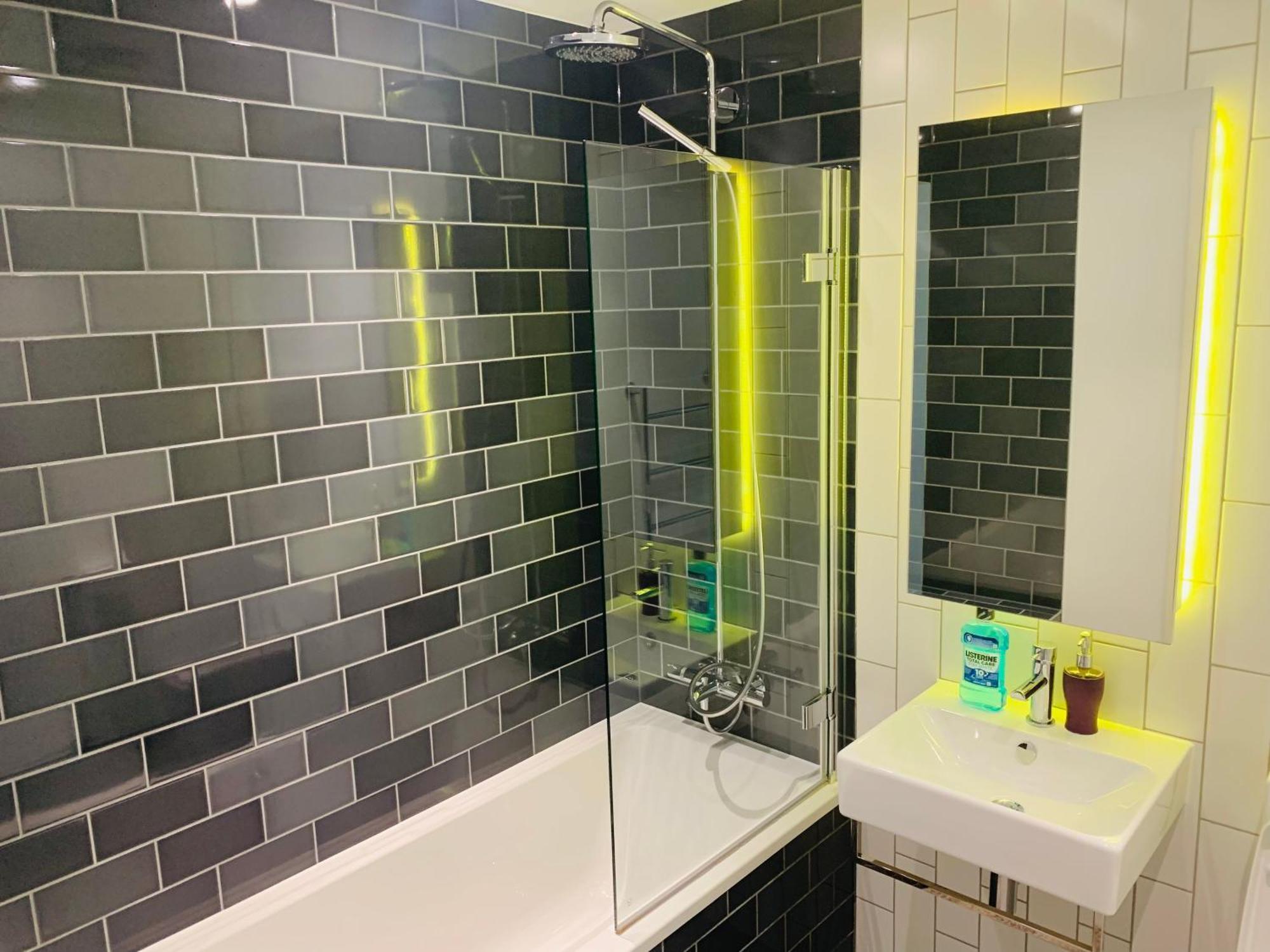 Lush Living - Double With Private Bathroom * Londres