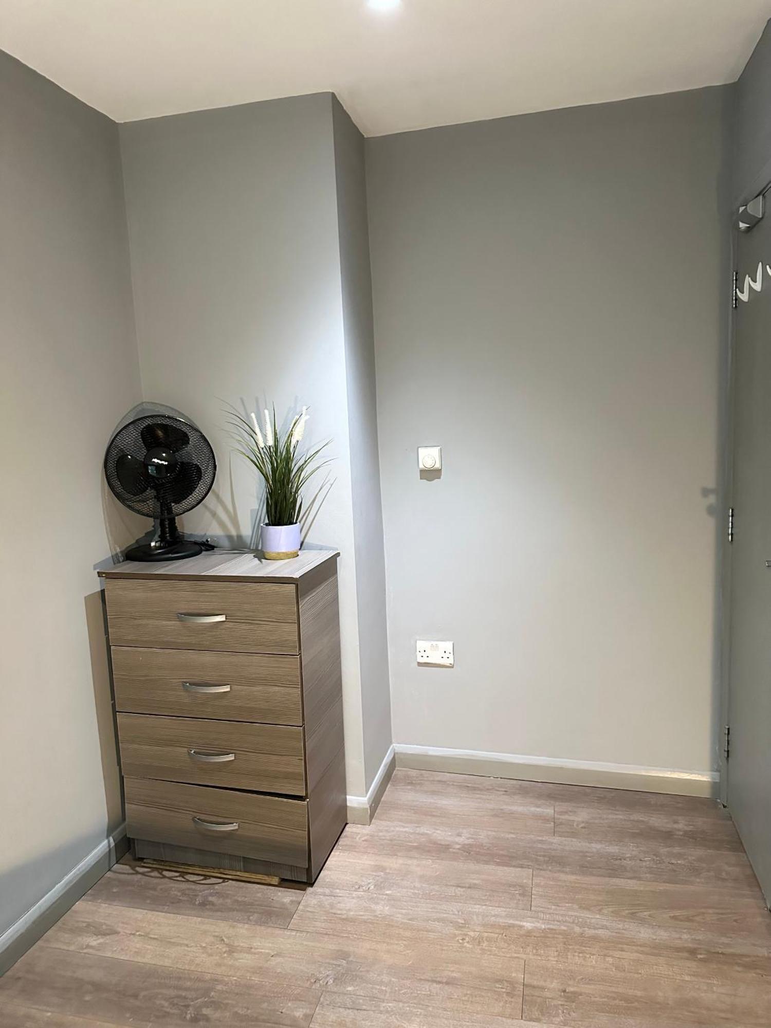 Kingcross 3 Bedroom Flat, 3mins To Euston Apartamento