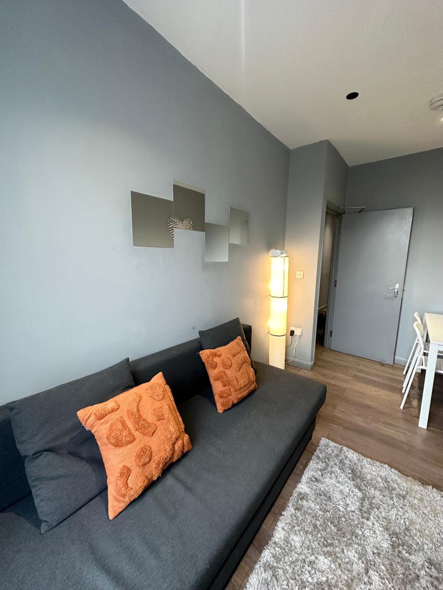 Kingcross 3 Bedroom Flat, 3mins To Euston * Londres