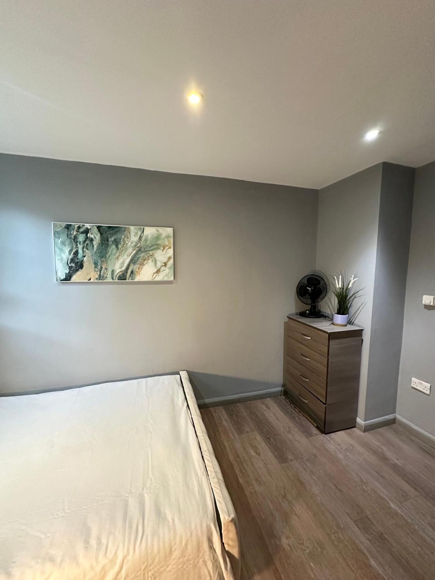 Kingcross 3 Bedroom Flat, 3mins To Euston * Londres