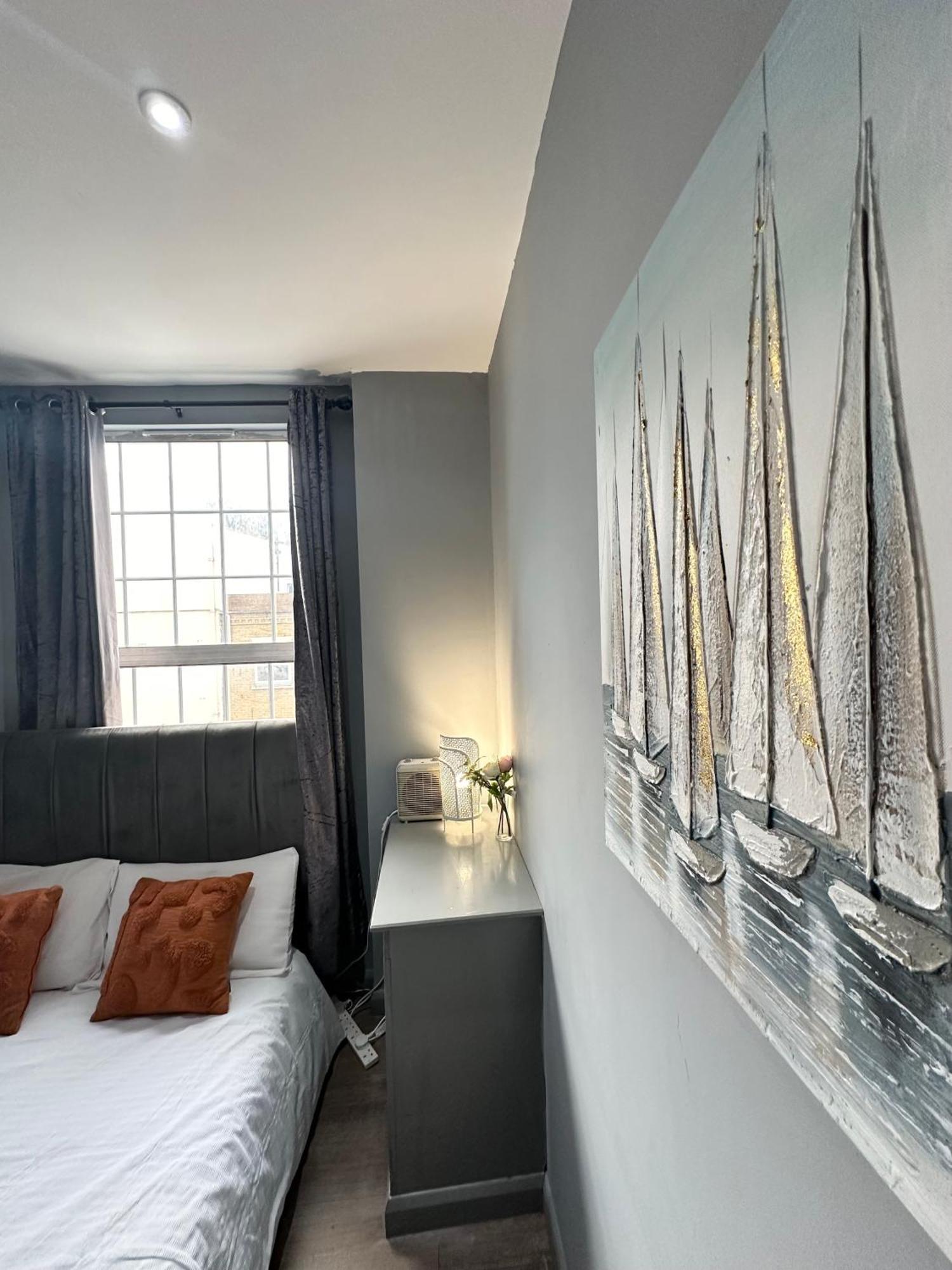 Kingcross 3 Bedroom Flat, 3mins To Euston Apartamento *