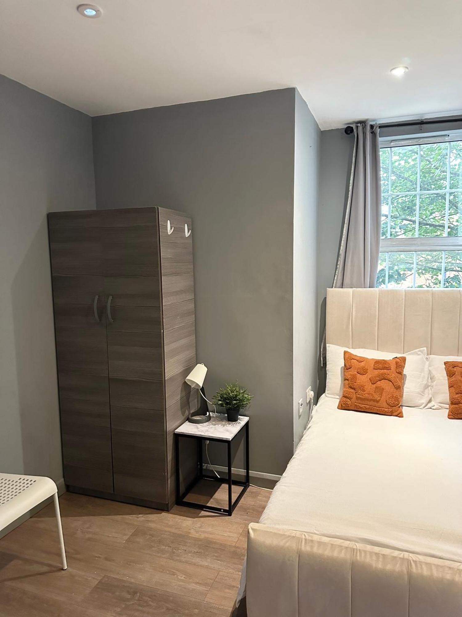 Kingcross 3 Bedroom Flat, 3mins To Euston * Londres