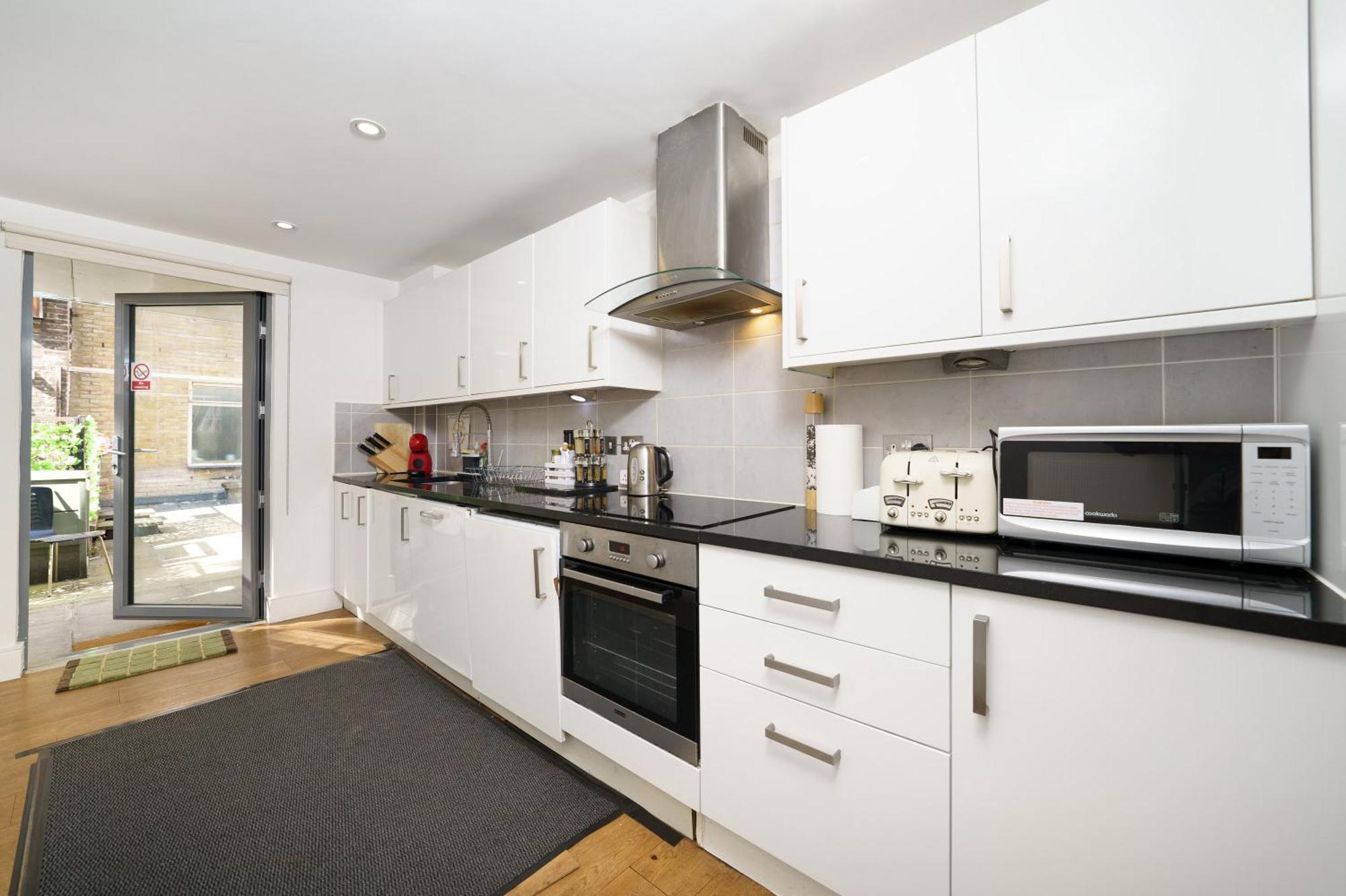 Modern 3 Bed 2 Bath Hyde Park * Londres