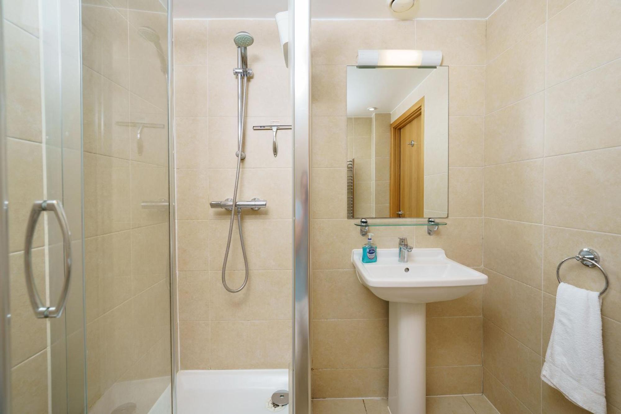 Apartamento Modern 3 Bed 2 Bath Hyde Park
