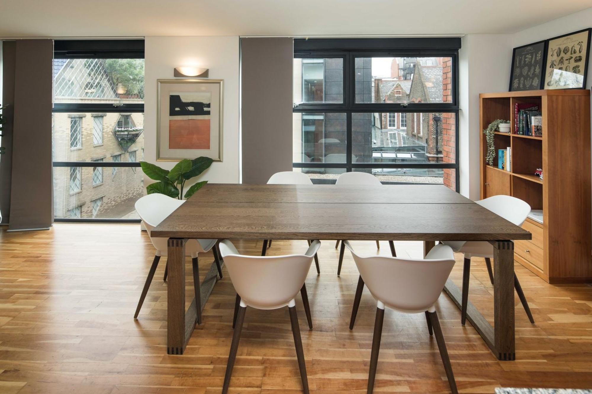Superfast Broadband 2bd Flat Farringdon Londres