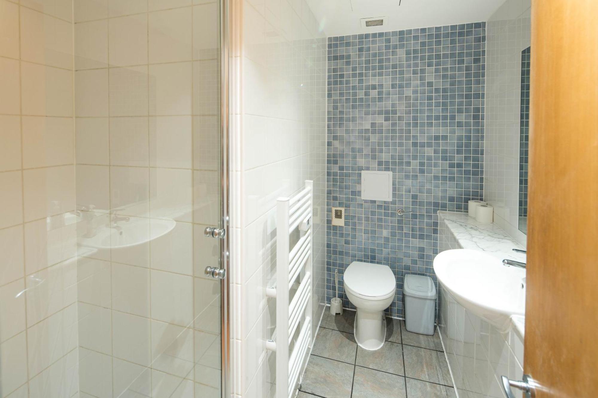 Superfast Broadband 2bd Flat Farringdon