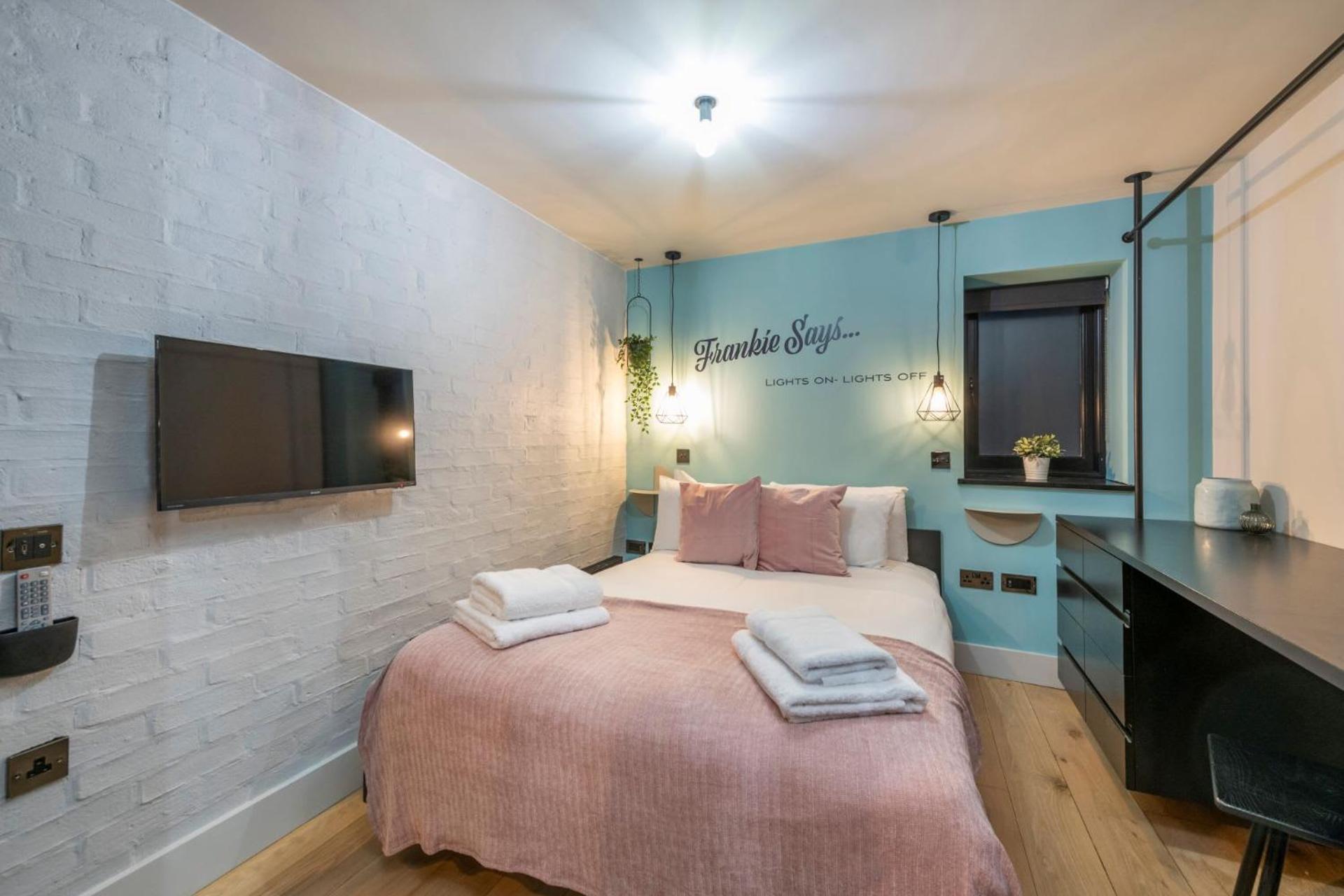 The Insta Playhouse - Covent Garden - By Frankie Says London