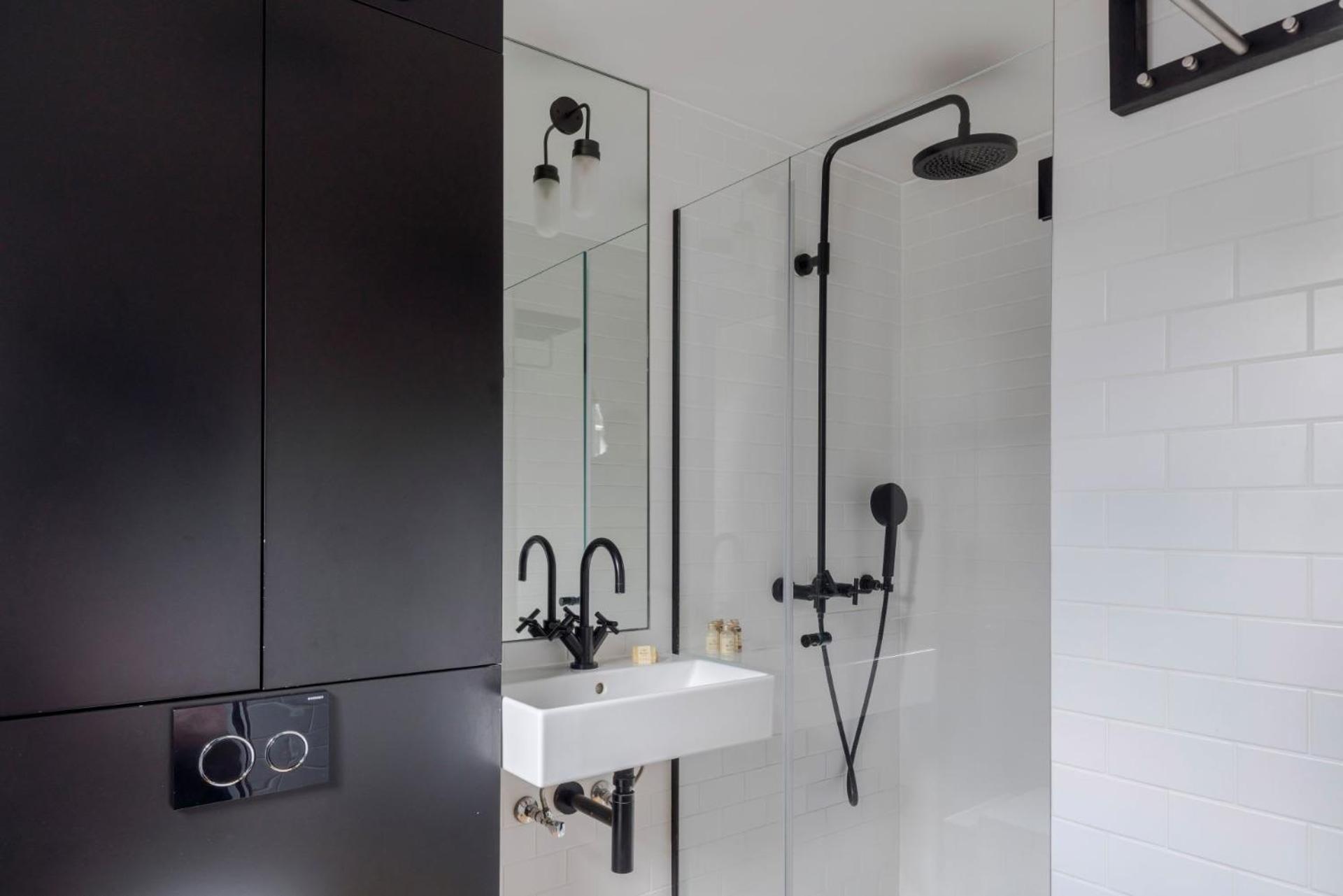 The Instagood - Covent Garden - By Frankie Says Apartment London