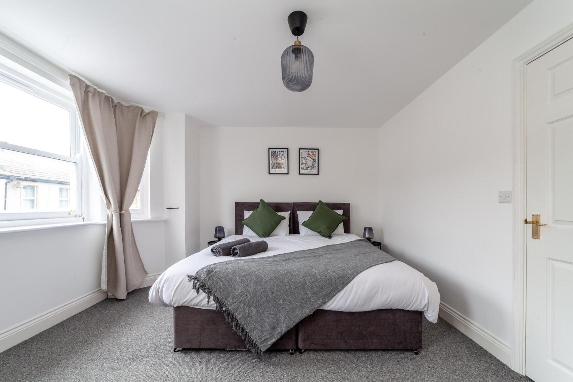 Arte Serviced Stratford - 3 Bedrooms 2 Bathrooms London, Stratford, Maryland, Free Parking, Garden, Weekly Or Monthly - Up To 8 Guests Casa de Férias Londres