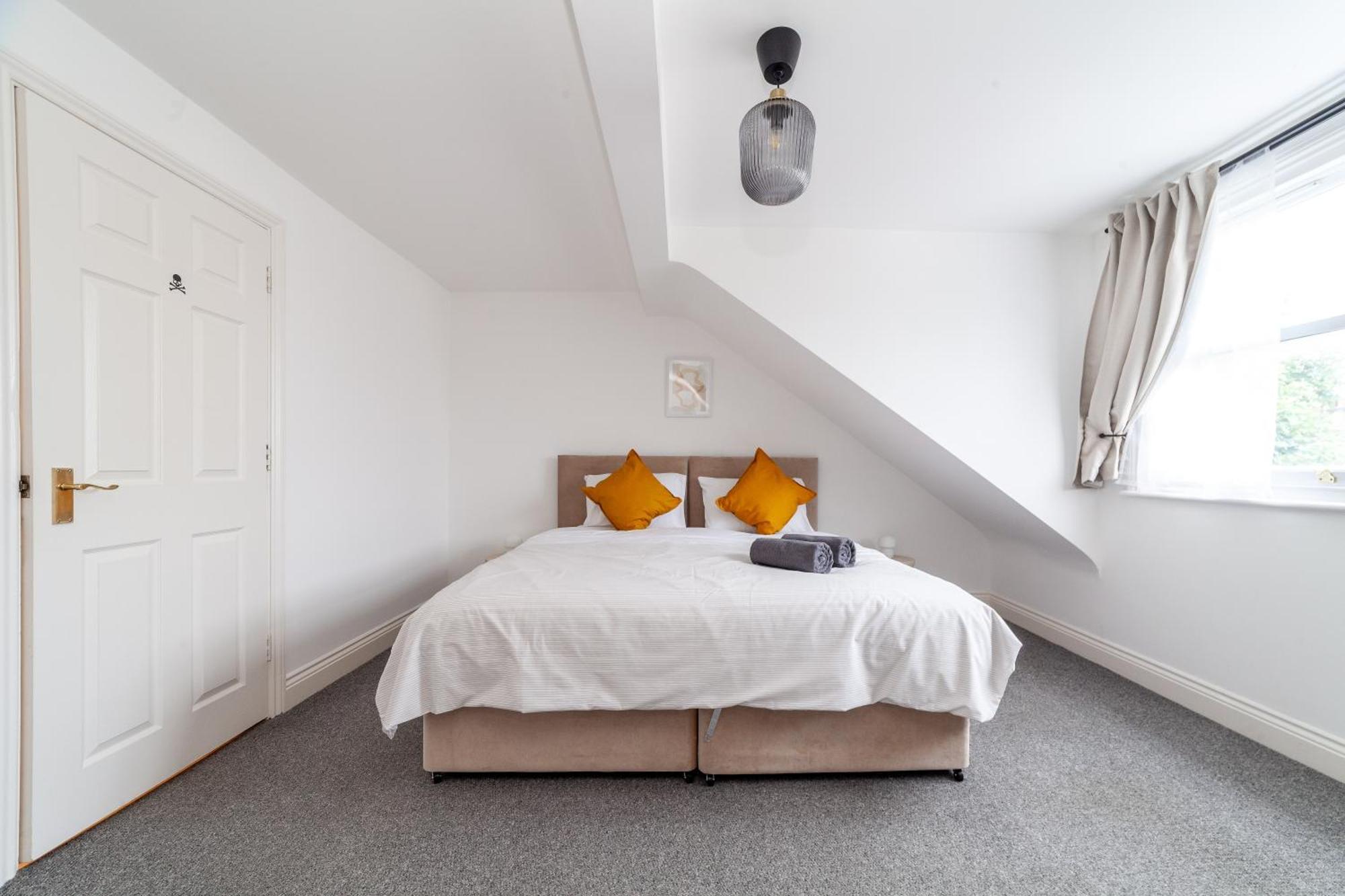 Arte Serviced Stratford - 3 Bedrooms 2 Bathrooms London, Stratford, Maryland, Free Parking, Garden, Weekly Or Monthly - Up To 8 Guests Londres