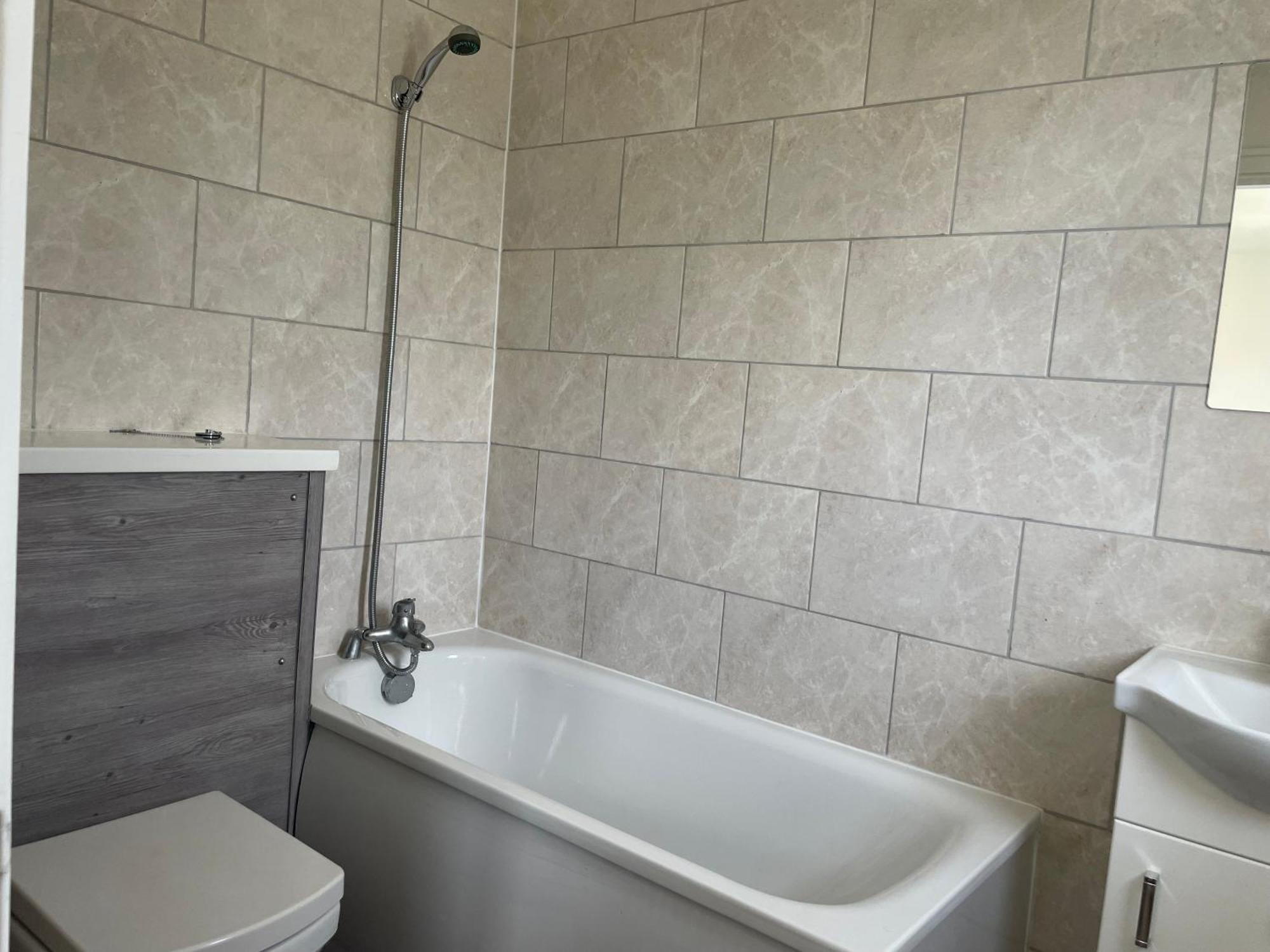 Appartement 5 Bed 5mins From Wembley Stadium Londen