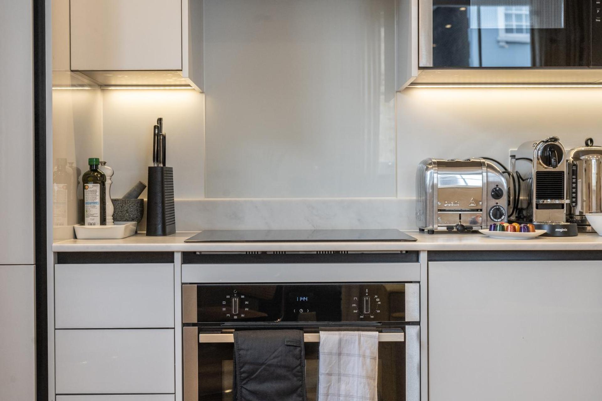 Modern, Stylish Newly Refurbished 2nd Floor In Fitzrovia * Londres