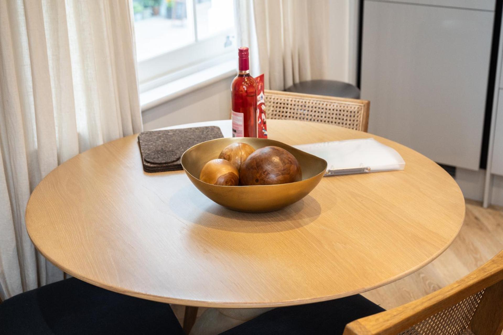 Bright, Modern One Bedroom On 1st Floor Apartamento