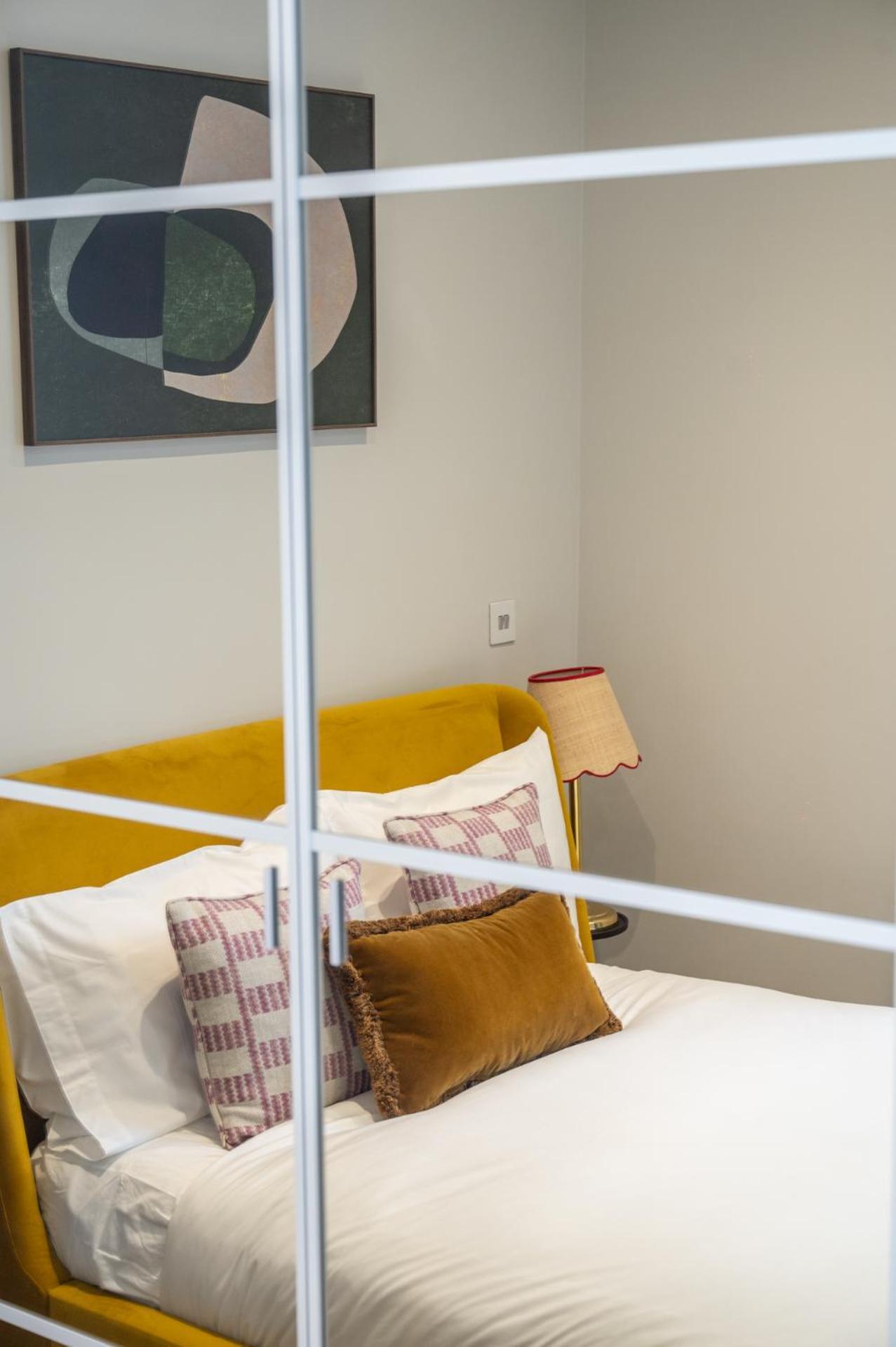 Bright, Modern One Bedroom On 1st Floor * Londres