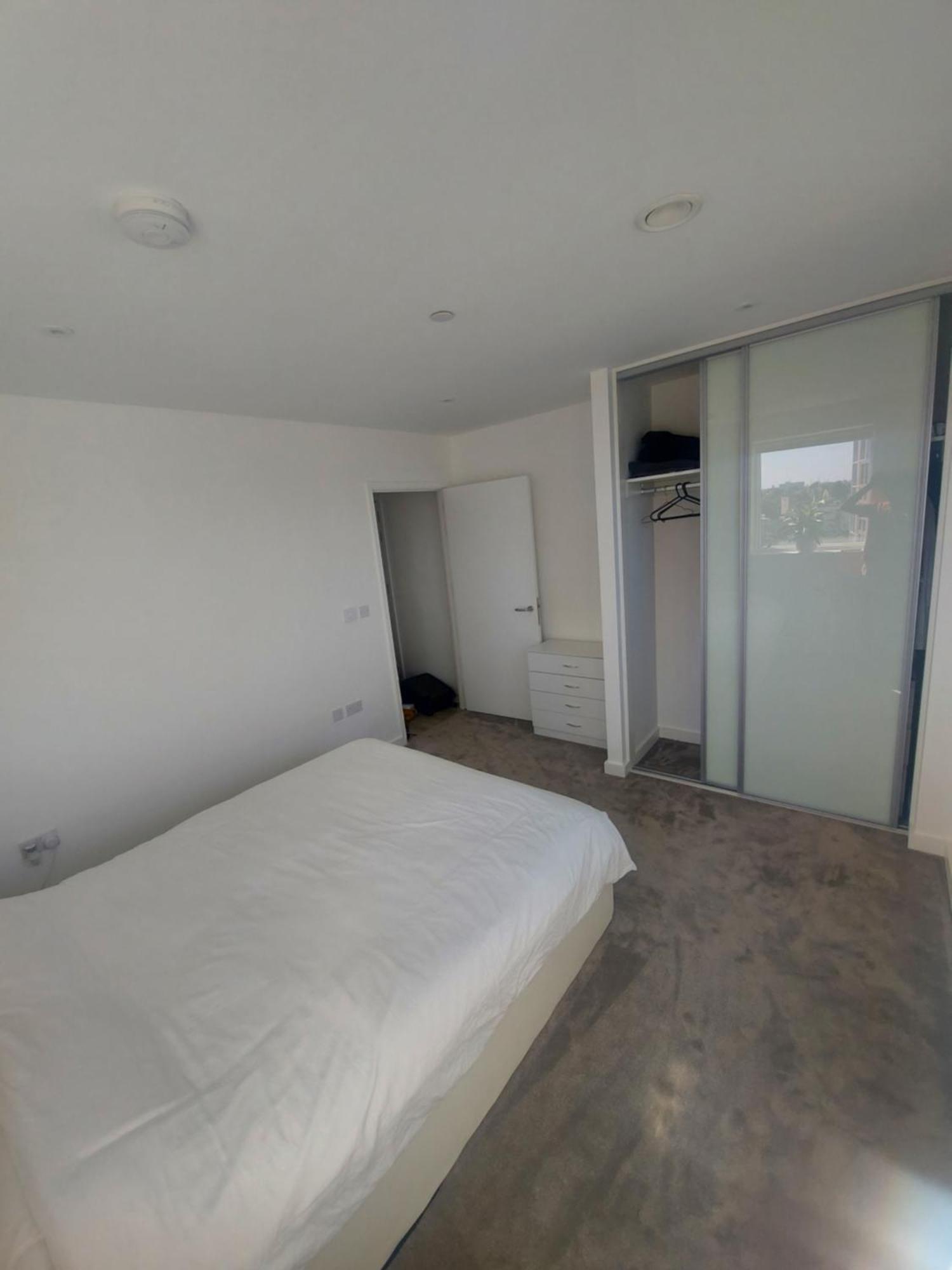 Modern Penthouse 2 Bedroom Flat In Stockwell - Brixton