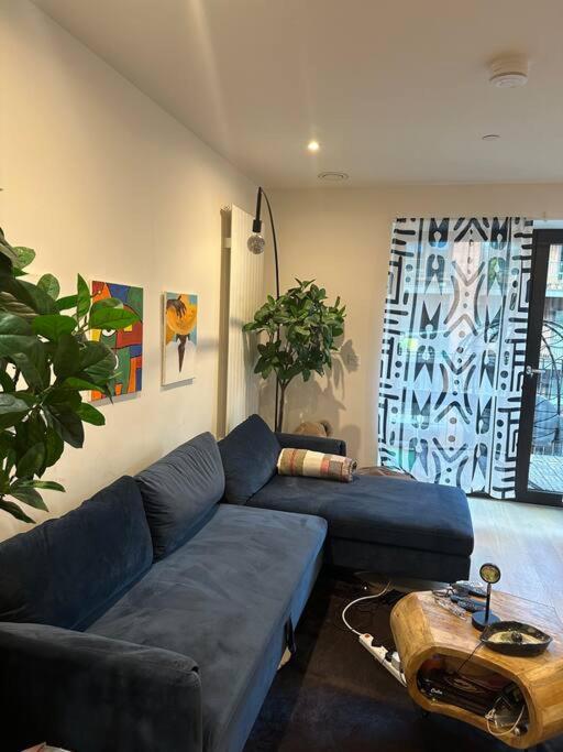 Royal Docks Riverside 3 Bed Appartement