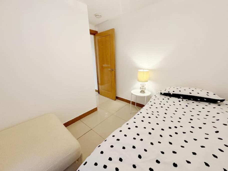 2 Bed In Appartement Londres