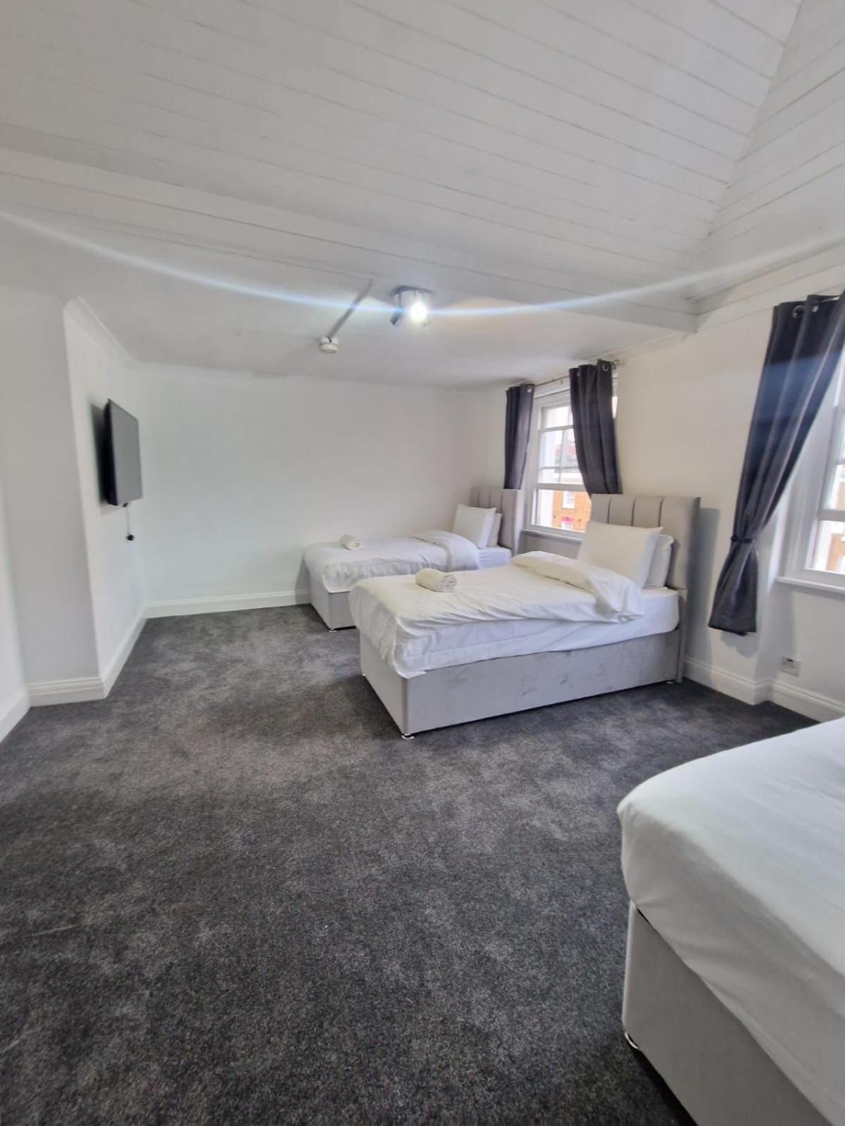 Apartamento Baker Street Residences *