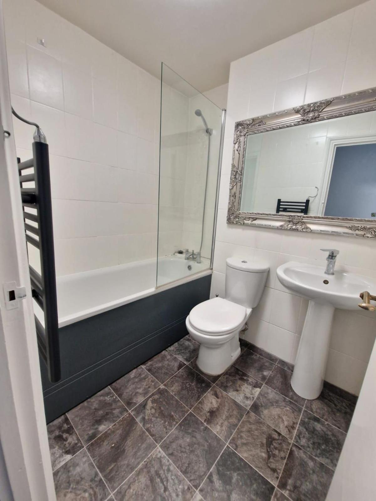 Baker Street Residences Apartamento