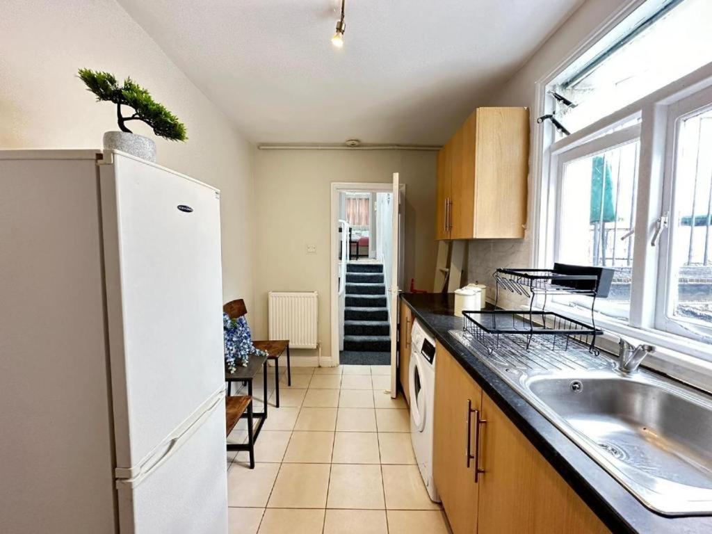 Appartement Beautiful Two Bedroom Queensway