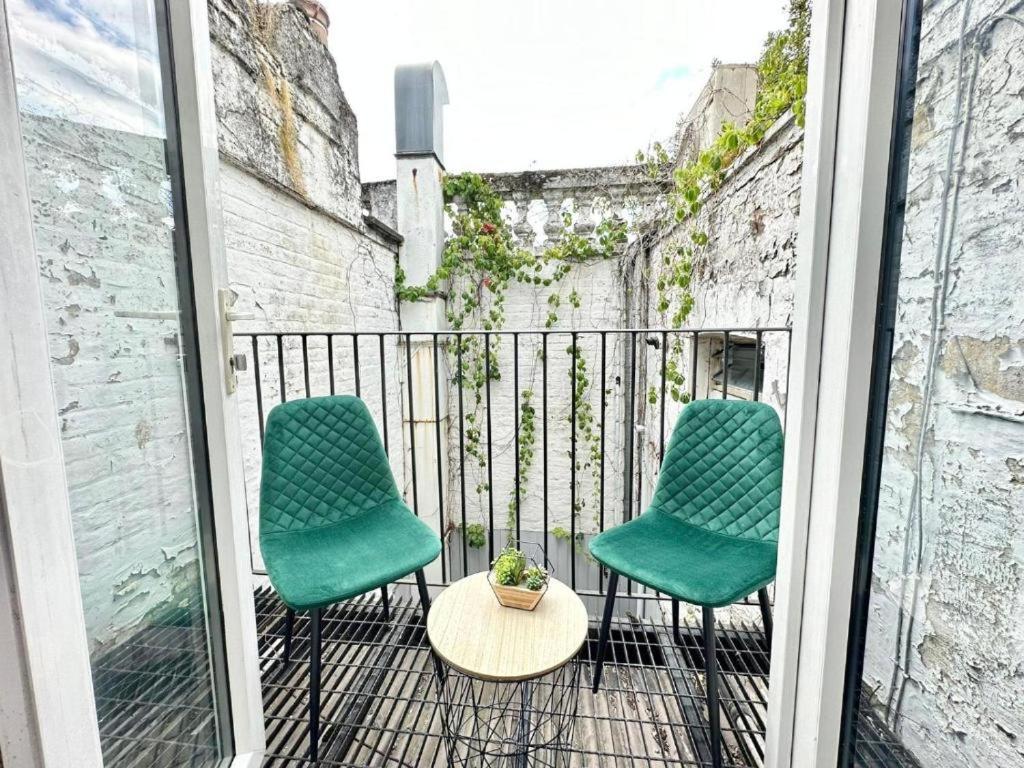 Beautiful Two Bedroom Queensway Appartement Londres
