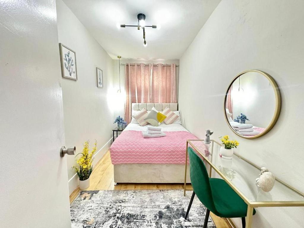 Beautiful Two Bedroom Queensway Appartement Londres