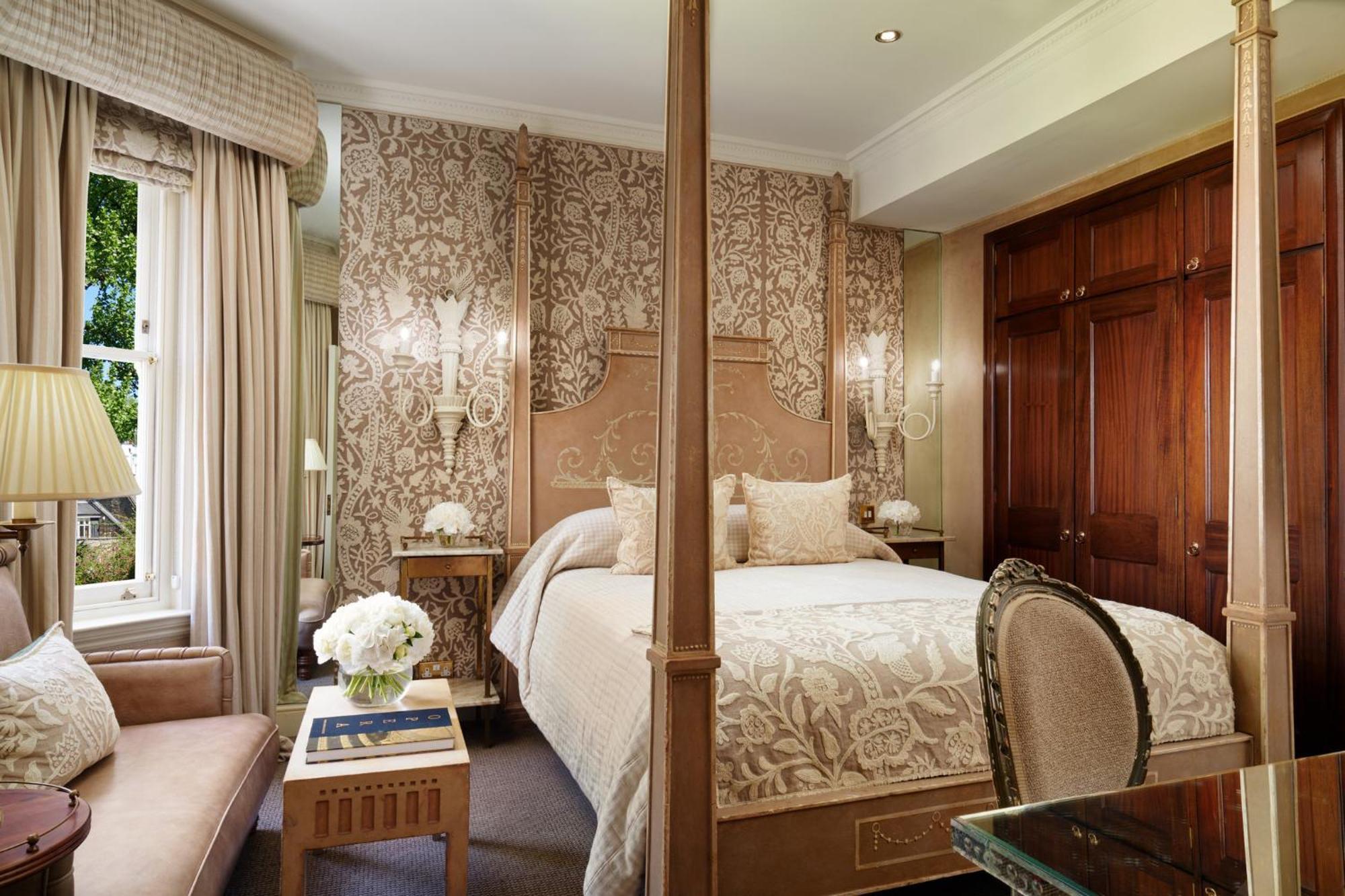 Egerton House Hotel 5*