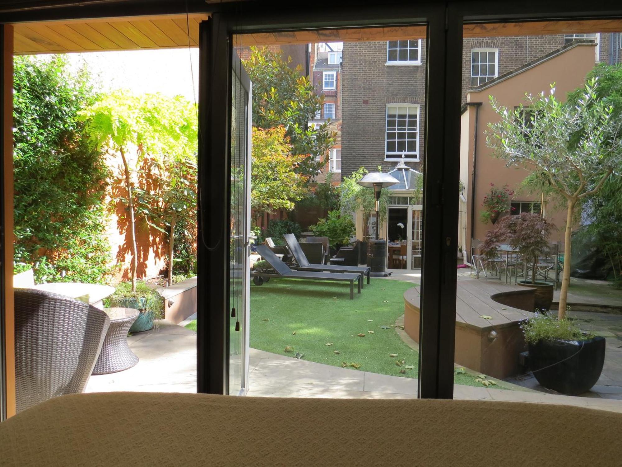 Romantic In Notting Hill 5* London