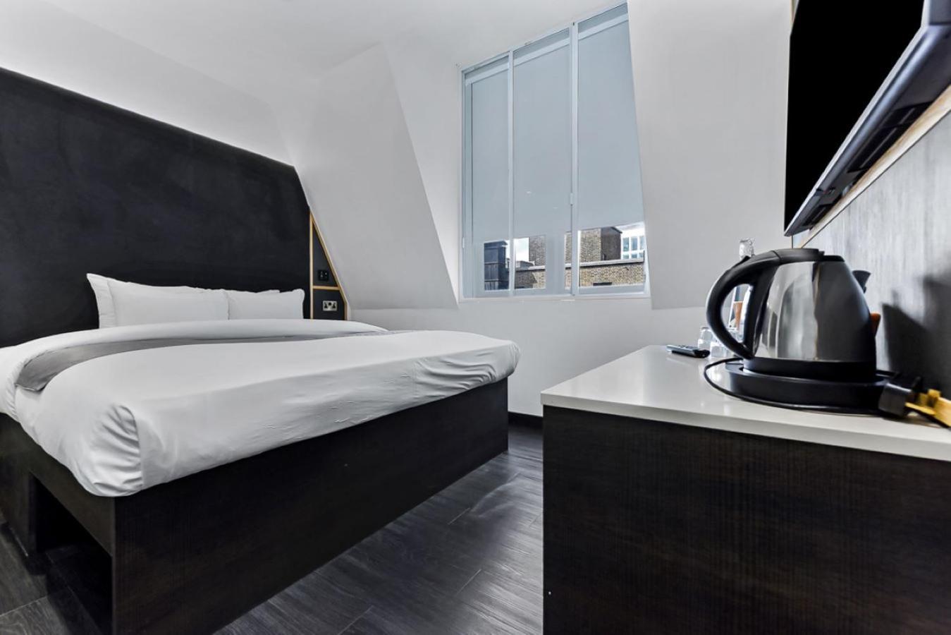 The Z Holborn 3*
