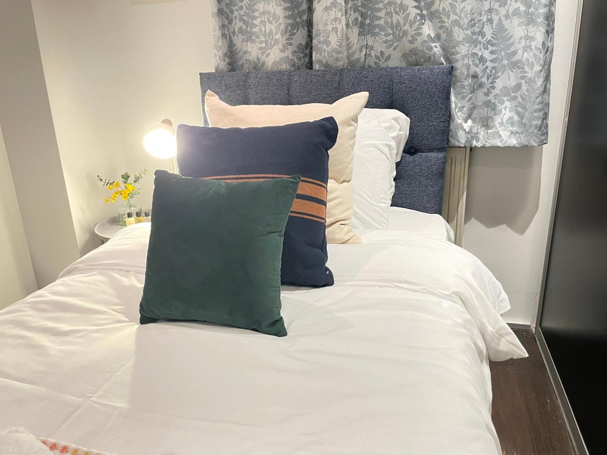 Apartamento Stepney Gated Area With Parking & Garden
